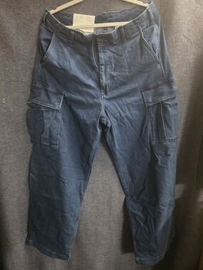 Uniqlo Women's Dark Blue Boyfriend Cargo Jeans